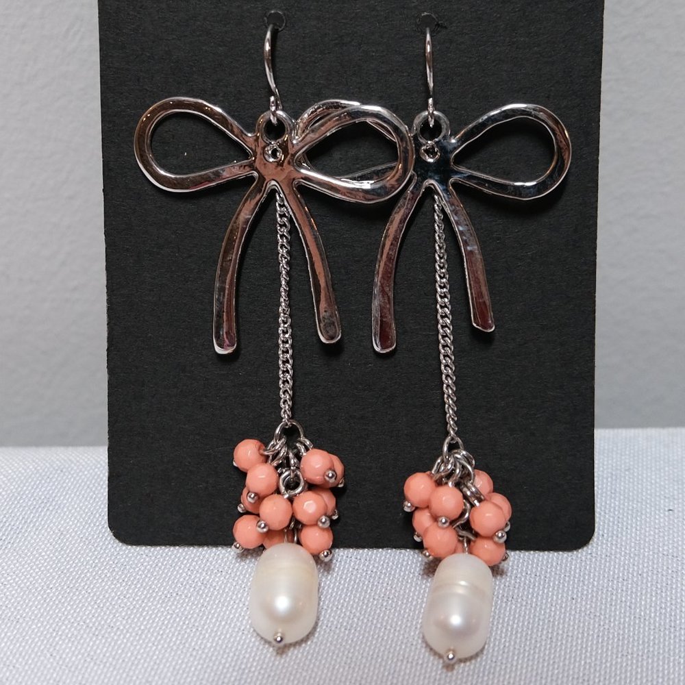 STUNNING Bow and Pearl Dangle Earrings
